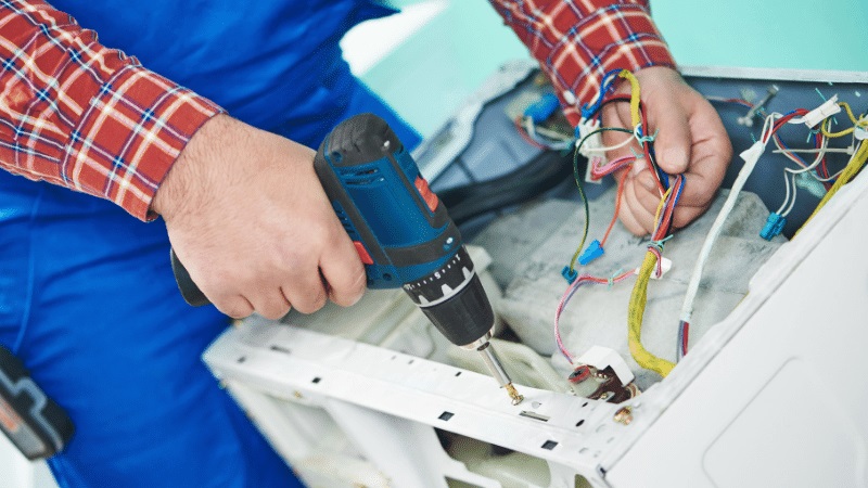 Menemen Siemens Siemens çamaşır makinesi kart tamiri – Su almama arızası orijinal parça ile giderildi. - Teknik servis örneği